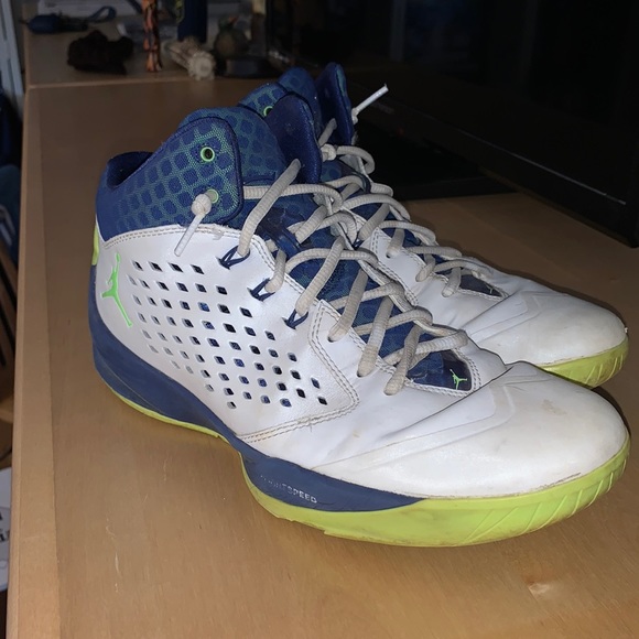 Men’s Jordan’s Basketball Shoes - Picture 1 of 5